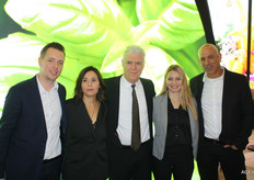 Patrick and Melanie Stoffels, Berto Levy, Iris en Avinoan Zarfin from Gaia Herbs